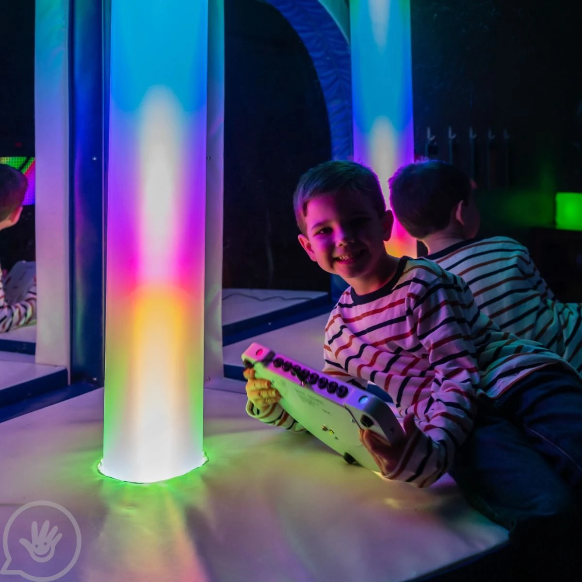 Waterless LED Color Column 5 Waterless LED Color Column - Image 5